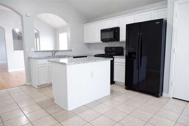 Building Photo - 4611 Parkstone Bend Ct
