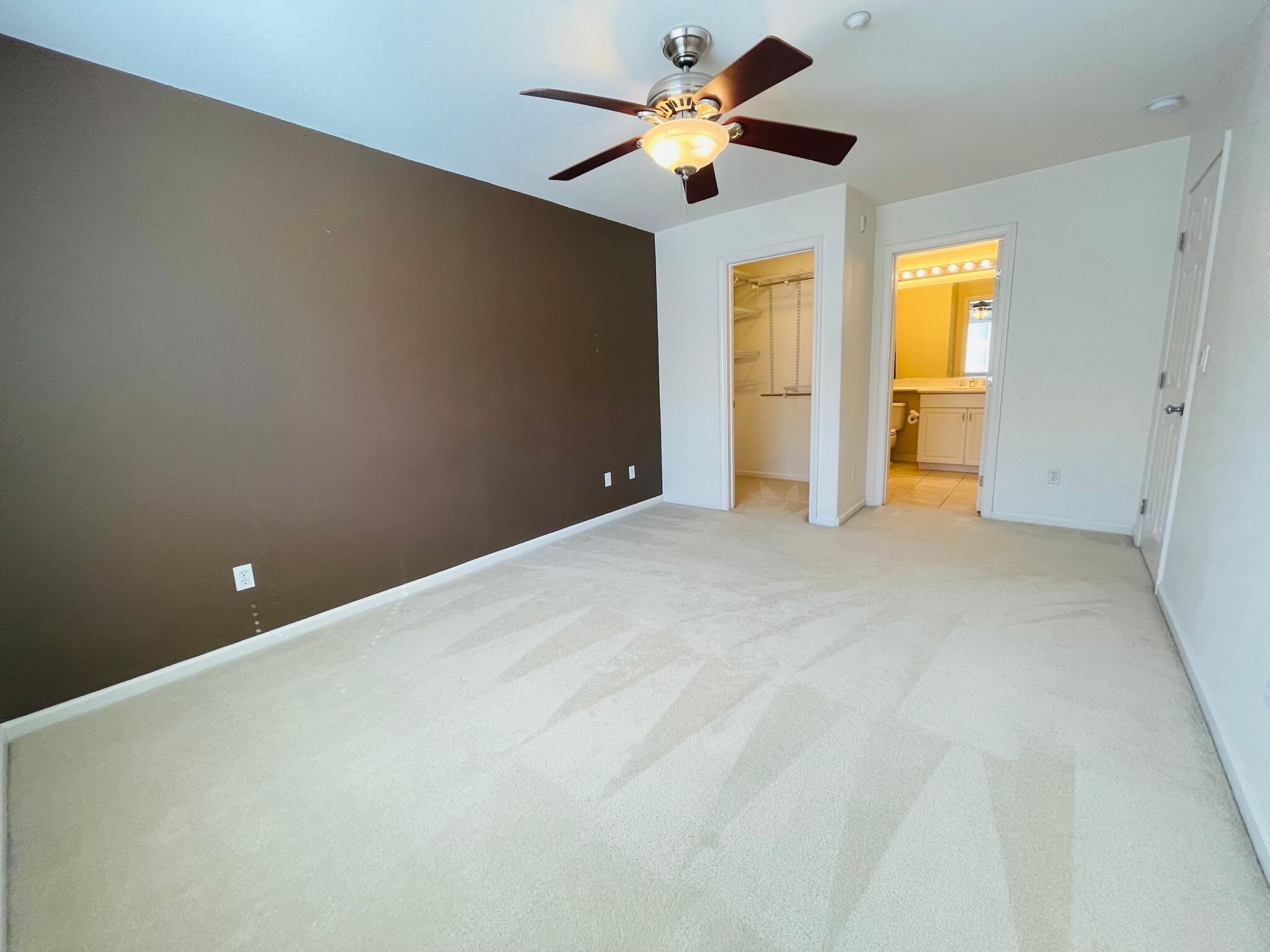 Building Photo - 27 Meritage Cmn