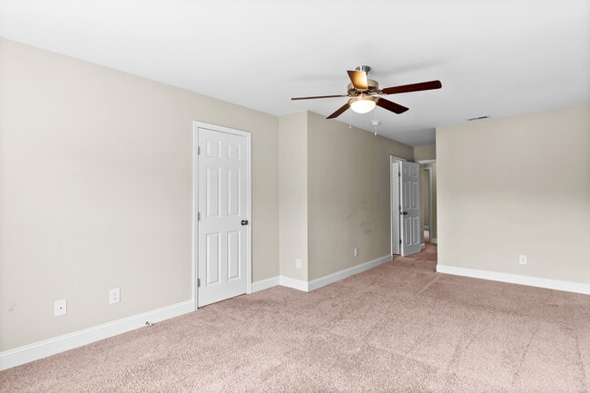 Building Photo - 202 N Stingray Ln