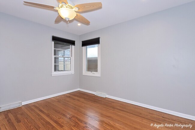 Building Photo - 40 Pine Tree Row