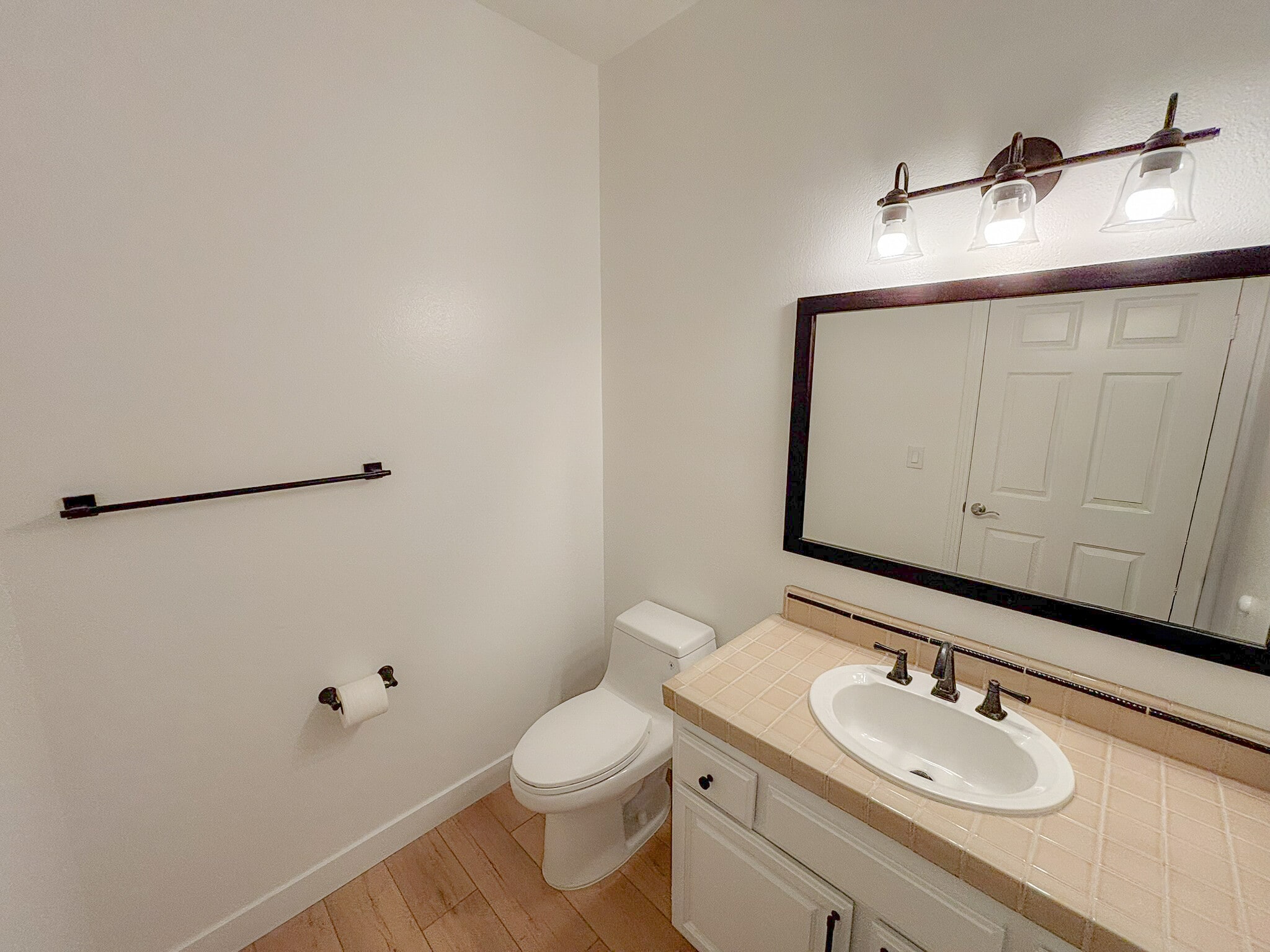 Building Photo - 5200 White Oak Ave