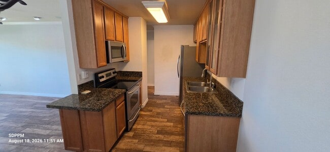 Building Photo - 13303 Rancho Peñasquitos Blvd