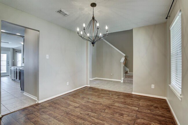 Building Photo - 24419 Travis House Ln