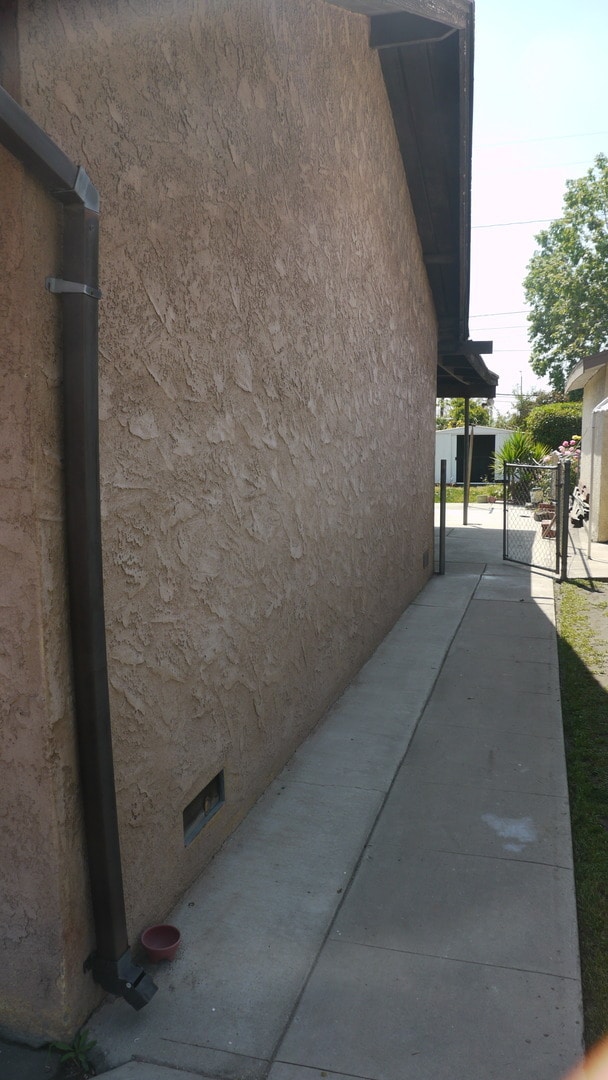 Building Photo - Beautifully Renovated 3-Bedroom Residence in San Bernardino