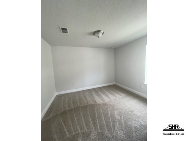 Building Photo - 408 Hilburn Ln