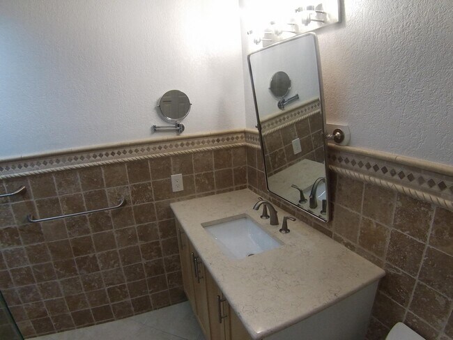 Building Photo - 854 Normandy Trail