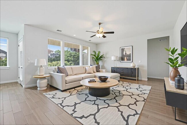 Building Photo - 212 Panzano Dr