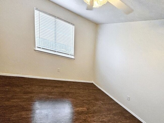 Building Photo - Beautiful 3-Bedroom Home: Comfort, Conveni...