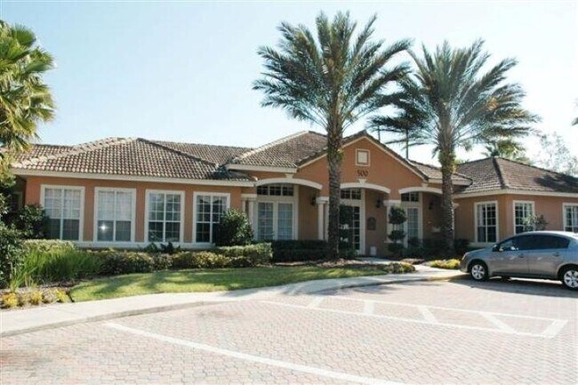Building Photo - 560 Florida Club Blvd
