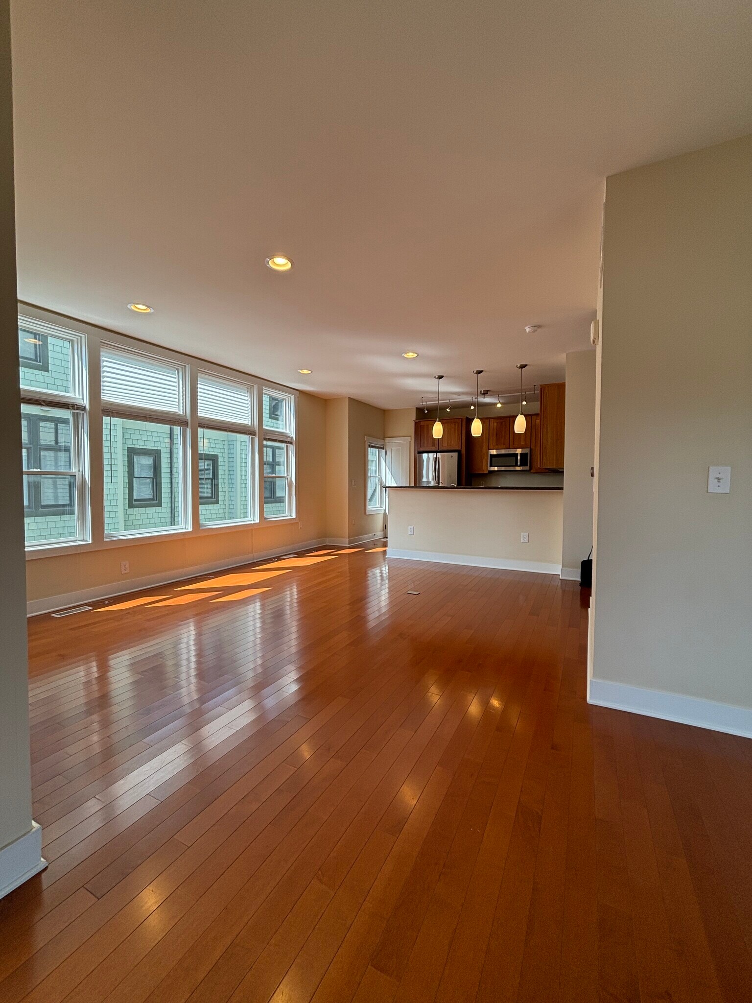 Building Photo - 1455 Mews Ct