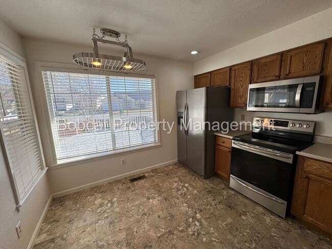 Building Photo - 326 Sandalwood Dr