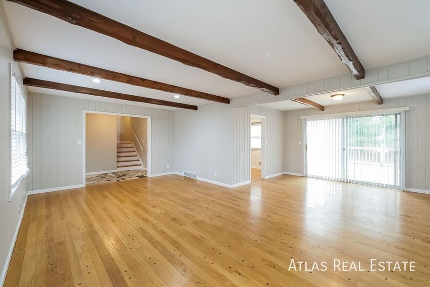 Building Photo - 5509 W 92nd Pl