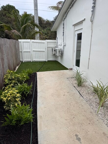 Front door - 13680 NE 16th Ave