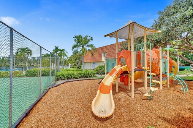 Building Photo - 8351 S Coral Cir