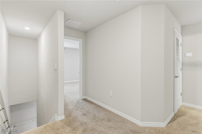 Building Photo - 15376 Wildflower Cir