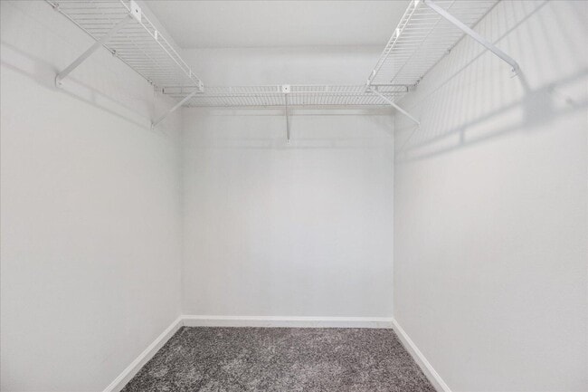 Building Photo - 12692 Shoreline Dr