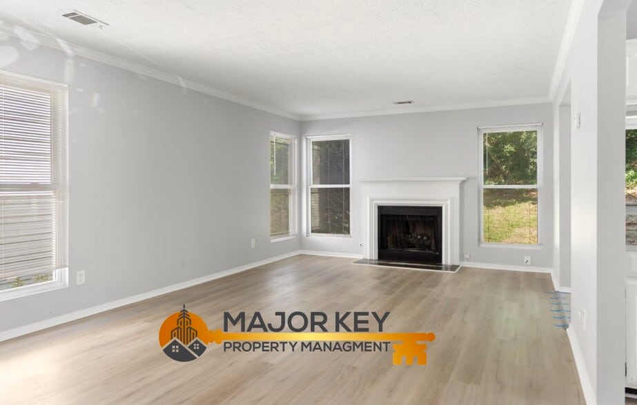 Building Photo - 1241 Woodstream Dr