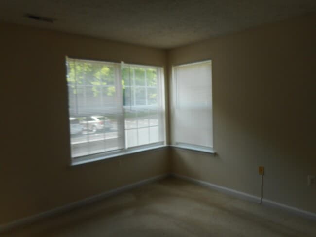 Building Photo - 108 Bayland Dr