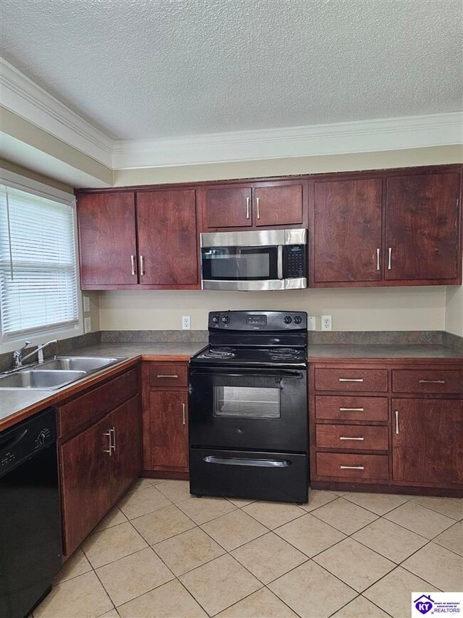 Building Photo - 607 Harvard Dr
