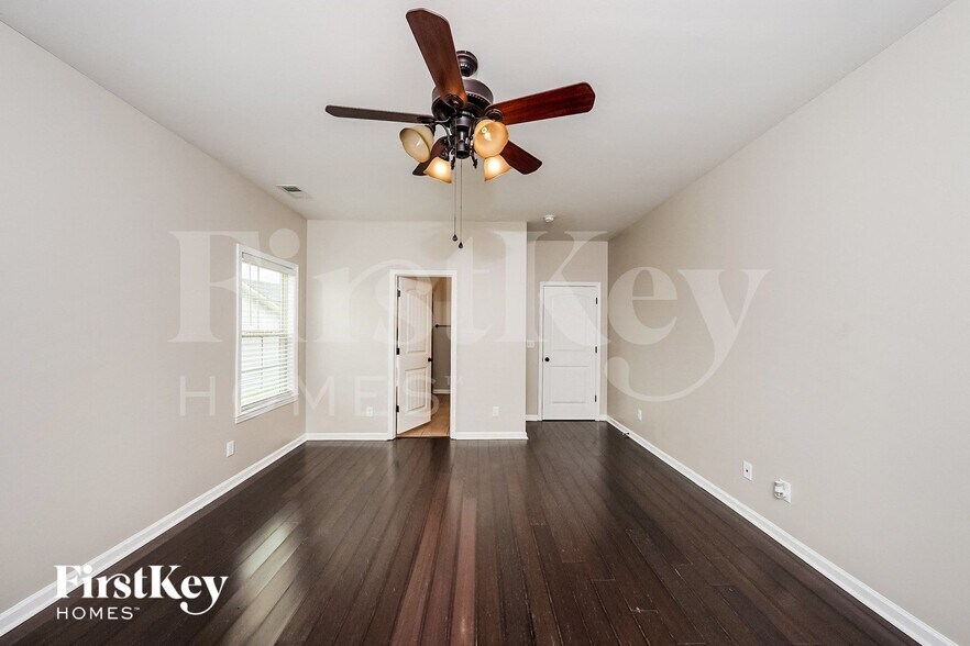 Building Photo - 345 Deer Creek Way