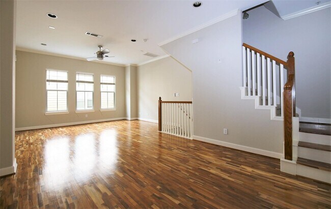 Building Photo - 2902 Chenevert St