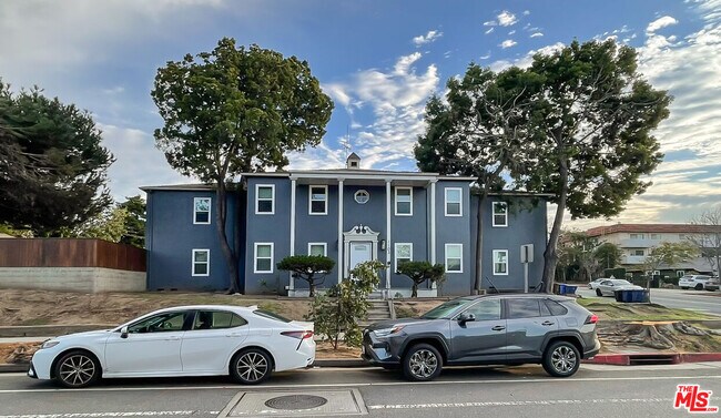 Building Photo - 1103 Ocean Park Blvd