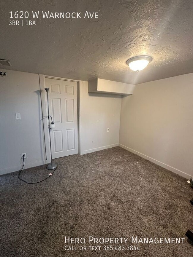 Building Photo - 1620 W Warnock Ave