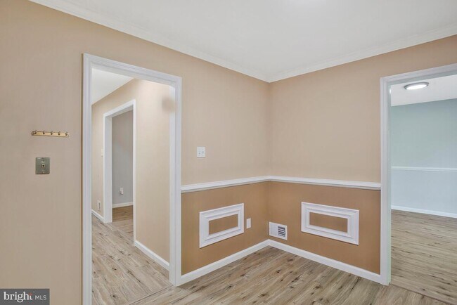 Building Photo - 9123 Old Burton Cir