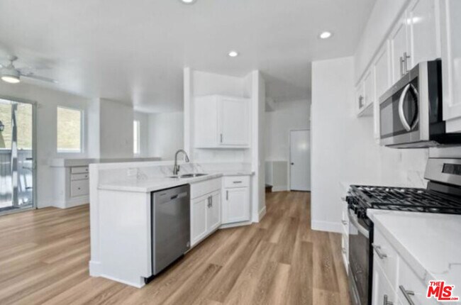Building Photo - 1817 Calypso Dr