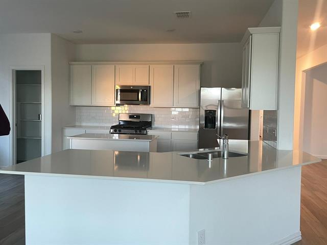 Building Photo - 2632 Starwater Dr