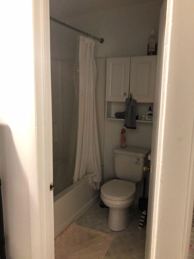 Building Photo - 620 S Franklin St