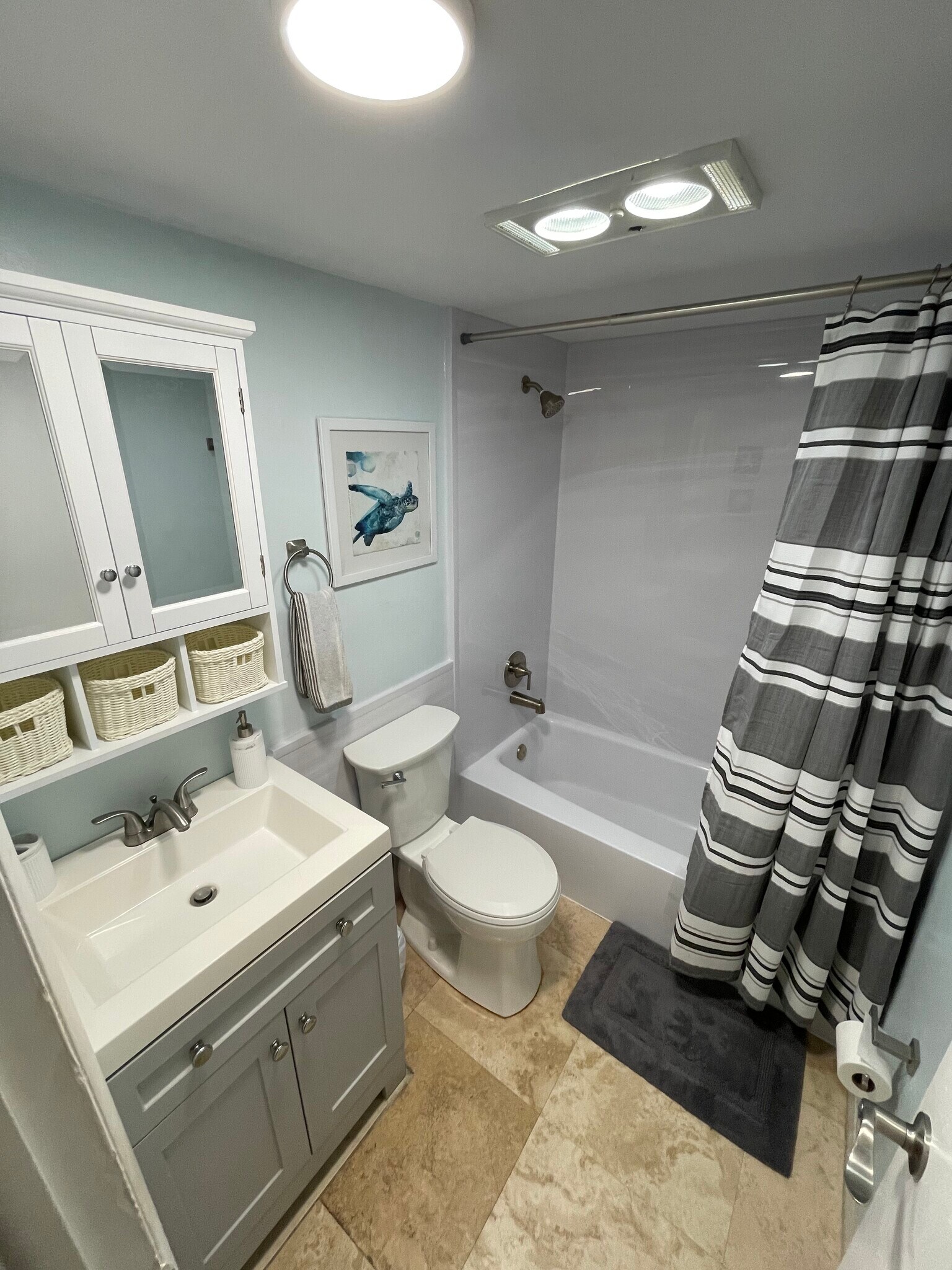 Building Photo - 3215 NE 15th St