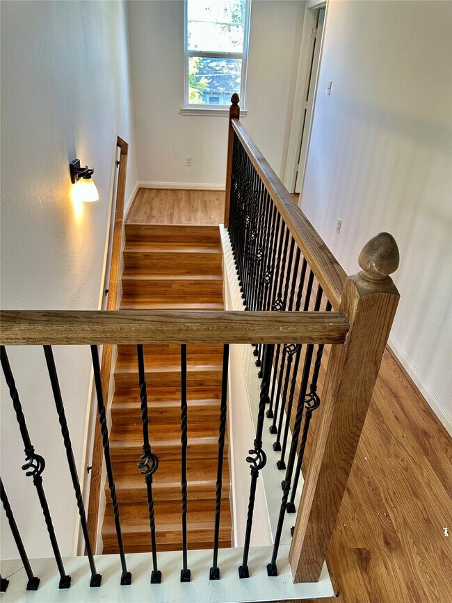 Building Photo - 4322 Chapman St