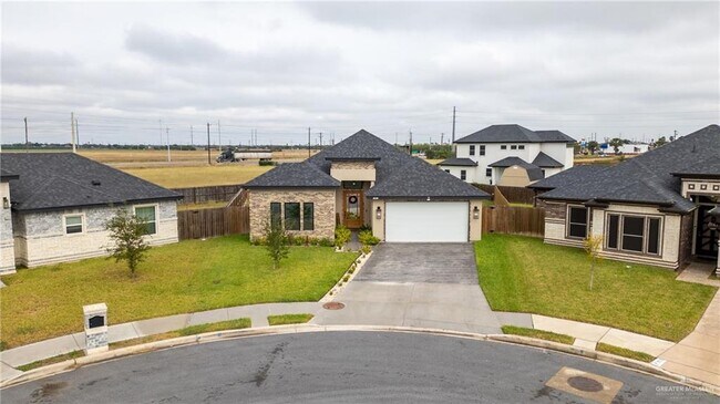 Building Photo - 1801 Stardust Ln