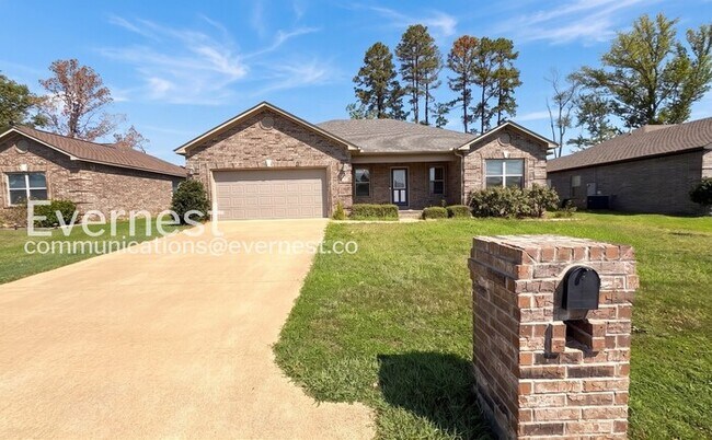 Building Photo - 39 Fletcher Dr