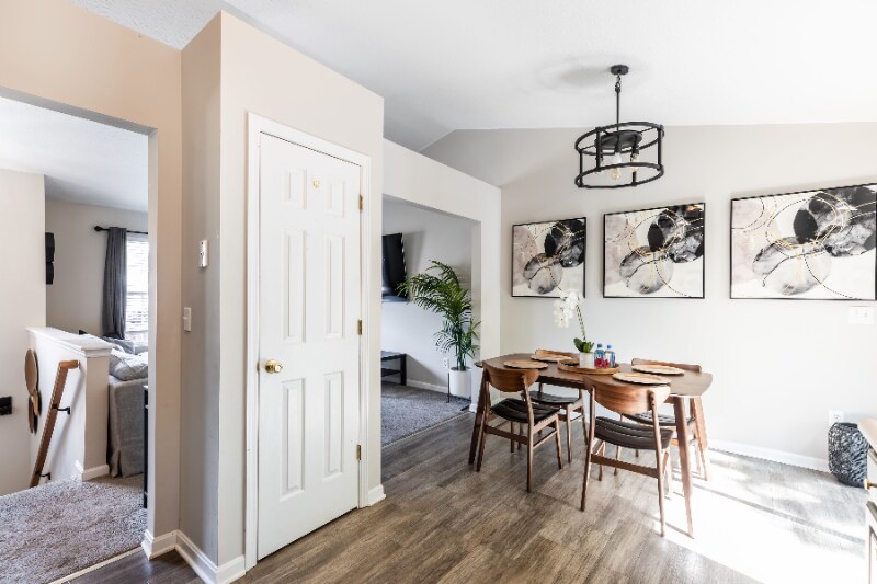 Building Photo - 868 Virginiabradford Ct