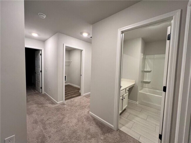 Building Photo - 4553 Cypress Pk Dr