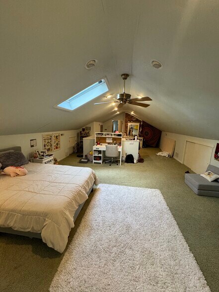 Master bedroom 2nd floor - 130 Chews Landing Rd
