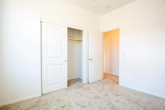 Building Photo - 516 Avenida Centro