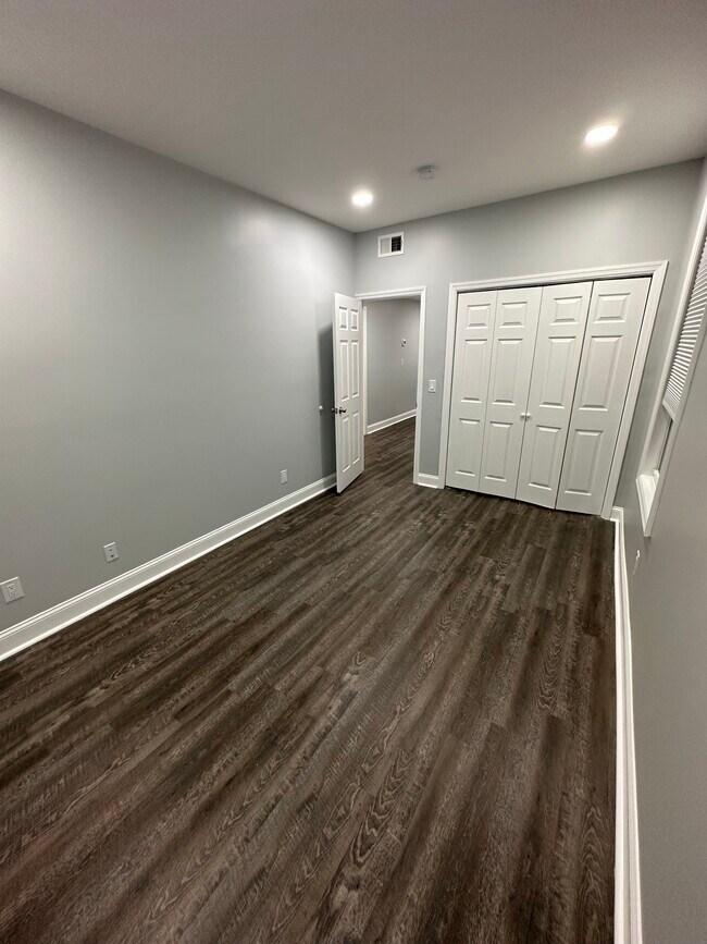 Building Photo - 1020 John F. Kennedy Blvd