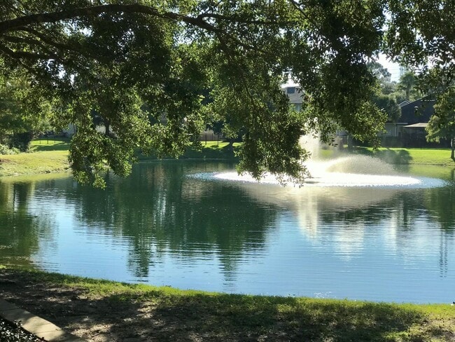 Building Photo - 2 Bed 2 Bath, attached Garage, in Gated Community off Kernan and Atlantic