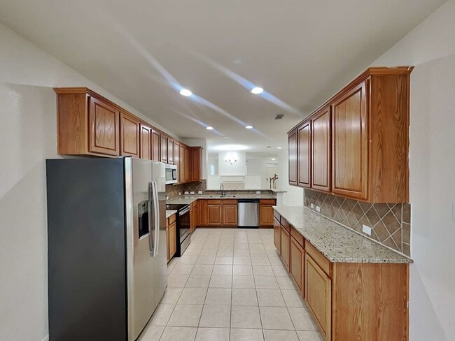 Building Photo - 17247 Marquette Point Ln