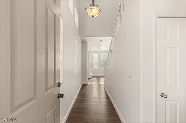 Building Photo - 6247 Sugartree Ave