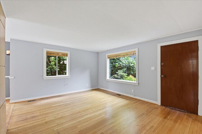 Building Photo - 1Bd/1Ba Seattle Home