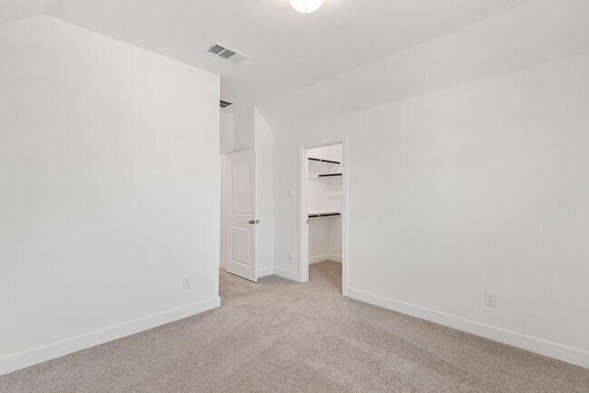 Building Photo - 111 Shining Succulent Dr
