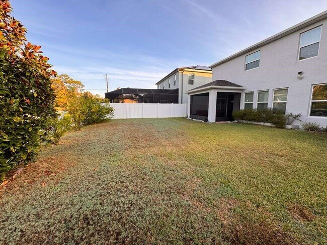 Building Photo - 10916 Honor Rd