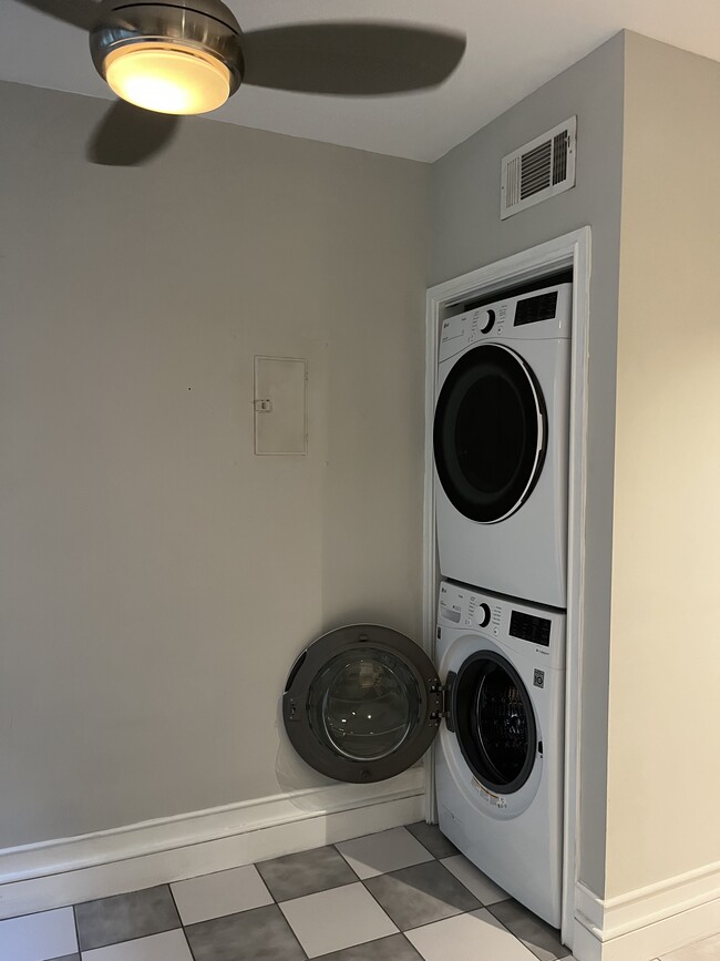 Building Photo - Abercorn Apartment