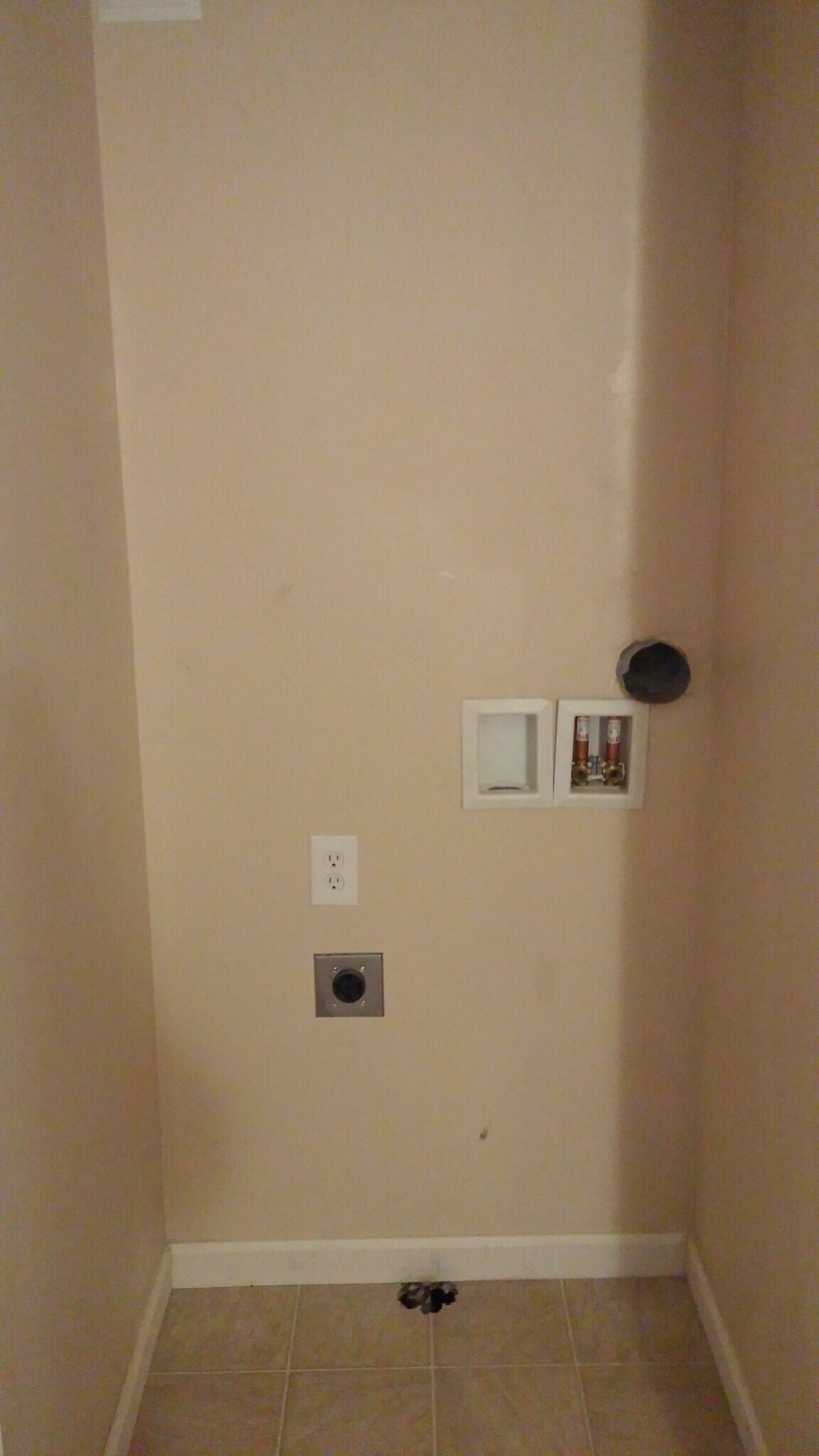 Building Photo - 2928 Paula Ln