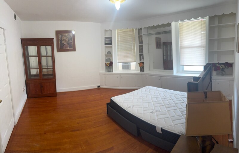 Building Photo - 3712 Parkside Dr