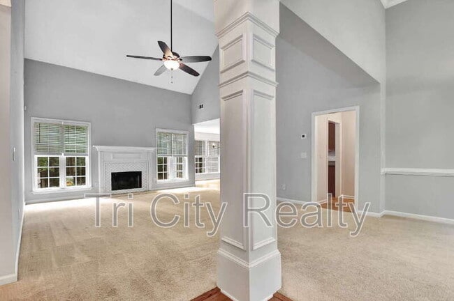 Building Photo - 69 Meadows Creek Ln